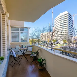  Apartament Wintowinrentals Teatinos, Metro, Free Parking & Pool. Hiszpania